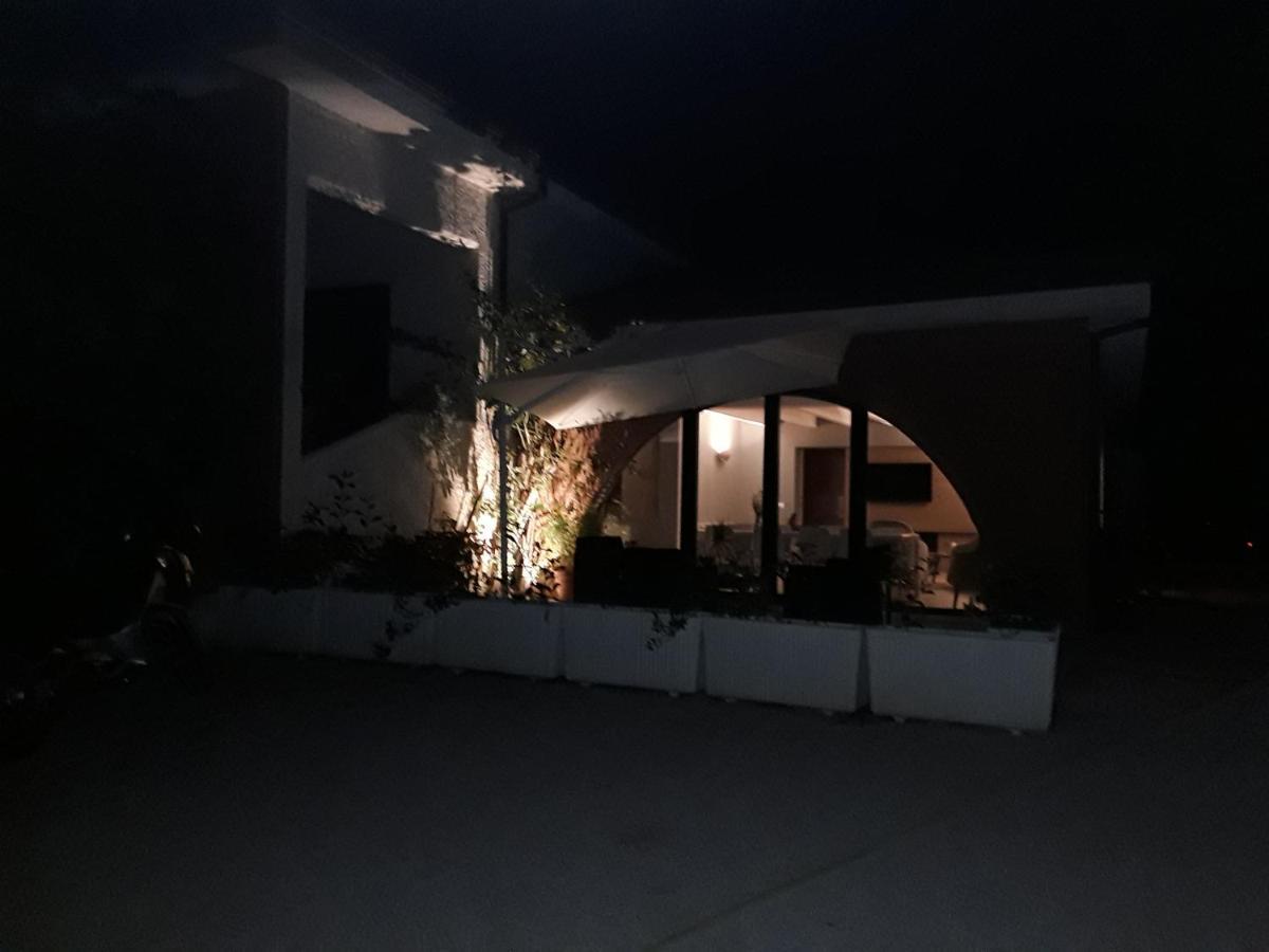 Larino La Casa Nel Verde מראה חיצוני תמונה